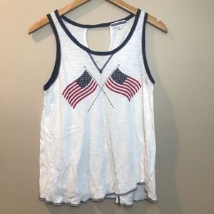 usa flag tank top tee!